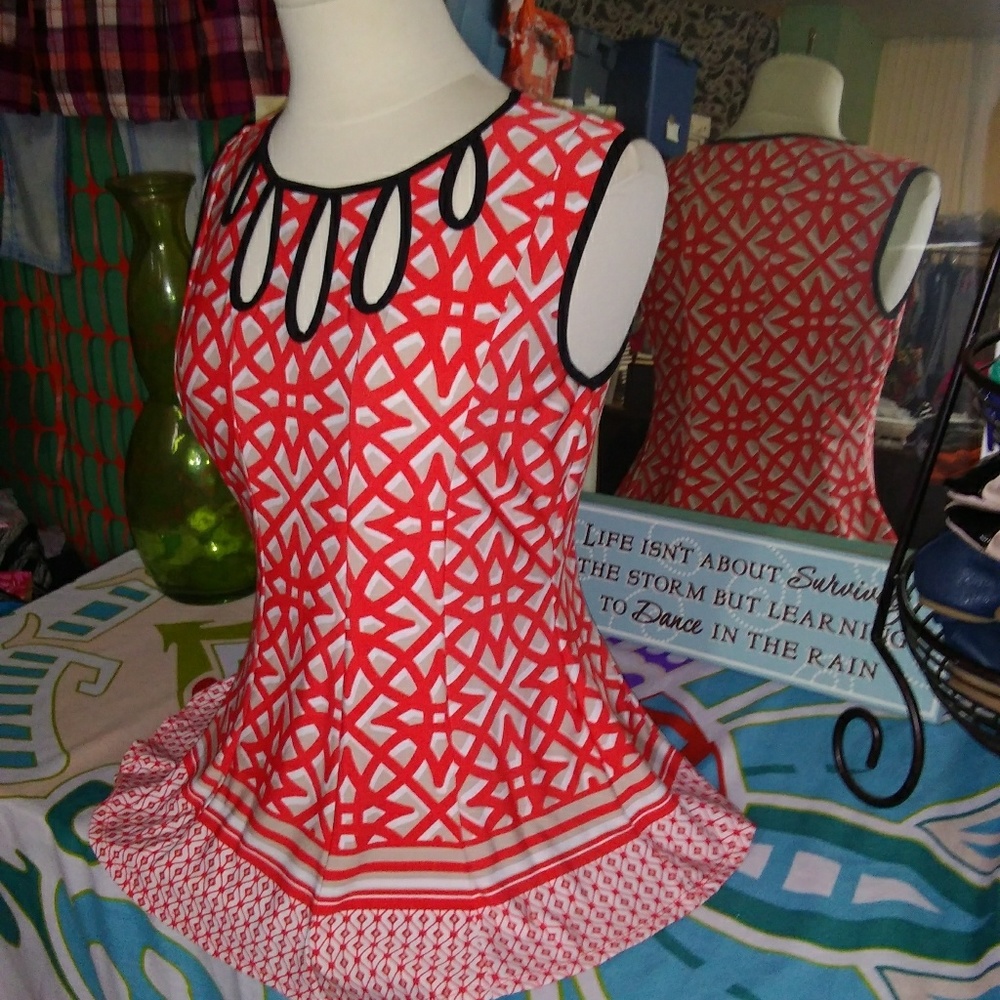 Cocomo Medium Sleeveless Top